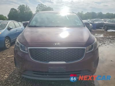 Piąte zdjęcie samochodu w środku: 2015 KIA SEDONA LX VIN:KNDMB5C17F6054978 - miniatura