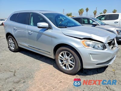 Czwarte zdjęcie samochodu z boku: 2016 VOLVO XC60 T5 PREMIER VIN:YV440MDKXG2820246 - miniatura