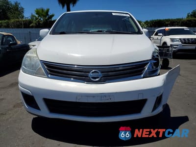 Piąte zdjęcie samochodu w środku: 2010 NISSAN VERSA 1.8 S VIN:3N1BC1CP9AL407997 - miniatura