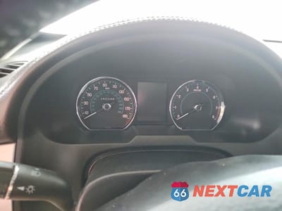 Zdjęcie 9 z 12 samochodu: 2013 JAGUAR XF VIN:SAJWA0ESXDPS83359 - miniatura