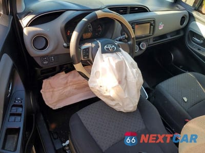 Zdjęcie 8 z 12 samochodu: 2015 TOYOTA YARIS 5-DOOR LE VIN:VNKKTUD38FA016548 - miniatura