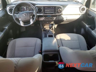 Zdjęcie 8 z 12 samochodu: 2021 TOYOTA TACOMA SR5 V6 VIN:5TFAZ5CN1MX117694 - miniatura