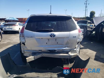 Zdjęcie 6 z 13 samochodu: 2015 TOYOTA PRIUS V FIVE VIN:JTDZN3EU6FJ039913 - miniatura