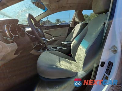 Zdjęcie 7 z 12 samochodu: 2012 KIA OPTIMA LX VIN:5XXGM4A7XCG030213 - miniatura