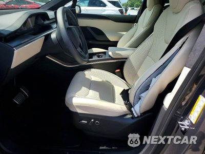 Zdjęcie 7 z 13 samochodu: 2023 TESLA MODEL X VIN:7SAXCBE61PF401618 - miniatura