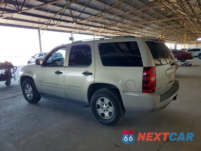 Drugie zdjęcie samochodu z przodu: 2010 CHEVROLET TAHOE C1500 LS VIN:1GNMCAE3XAR168802 - miniatura