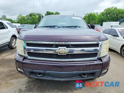 Piąte zdjęcie samochodu w środku: 2008 CHEVROLET SILVERADO K1500 VIN:2GCEK13J781299271 - miniatura