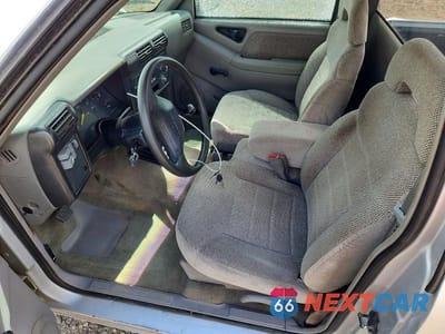 Zdjęcie 7 z 12 samochodu: 1994 CHEVROLET S TRUCK S10 VIN:1GCCS14Z1R8130356 - miniatura