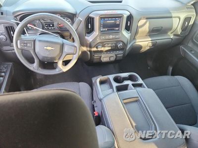 Zdjęcie 8 z 12 samochodu: 2021 CHEVROLET SILVERADO C1500 CUSTOM VIN:3GCPWBEKXMG366343 - miniatura