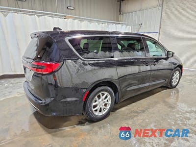 Trzecie zdjęcie samochodu z tyłu: 2025 CHRYSLER PACIFICA SELECT VIN:2C4RC1BGXSR614741 - miniatura