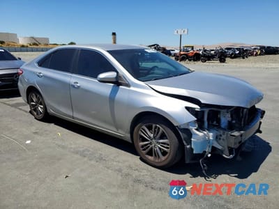 Czwarte zdjęcie samochodu z boku: 2016 TOYOTA CAMRY SE VIN:4T1BF1FKXGU181029 - miniatura