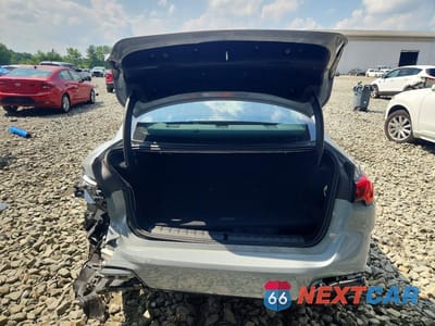 Zdjęcie 6 z 12 samochodu: 2025 BMW 228XI VIN:WBA23GG03S7S87274 - miniatura