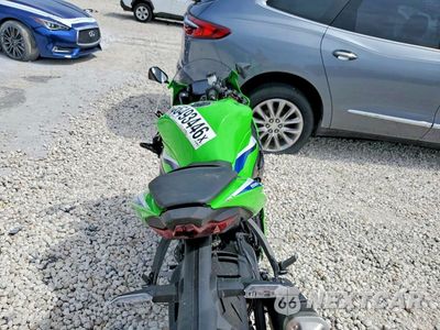 Zdjęcie 6 z 9 samochodu: 2026 KAWASAKI ZX636 K VIN:JKBZXJK13TA015725 - miniatura