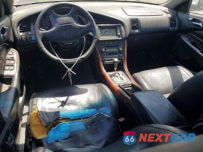 Zdjęcie 8 z 13 samochodu: 2001 ACURA 3.2TL VIN:19UUA56741A019793 - miniatura