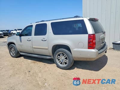 Drugie zdjęcie samochodu z przodu: 2009 CHEVROLET SUBURBAN C1500 LT VIN:1GNFC26J29J105876 - miniatura