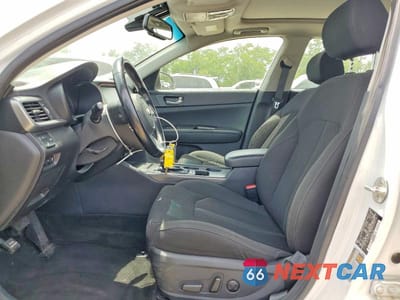 Zdjęcie 7 z 13 samochodu: 2019 KIA OPTIMA LX VIN:5XXGT4L36KG300212 - miniatura