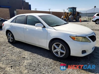 Czwarte zdjęcie samochodu z boku: 2011 TOYOTA CAMRY LE VIN:4T1BF3EKXBU586720 - miniatura