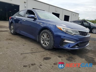 Czwarte zdjęcie samochodu z boku: 2019 KIA OPTIMA LX VIN:5XXGT4L34KG345293 - miniatura