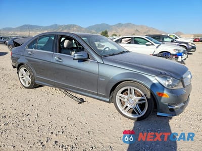 Czwarte zdjęcie samochodu z boku: 2012 MERCEDES-BENZ C 250 VIN:WDDGF4HBXCA607330 - miniatura