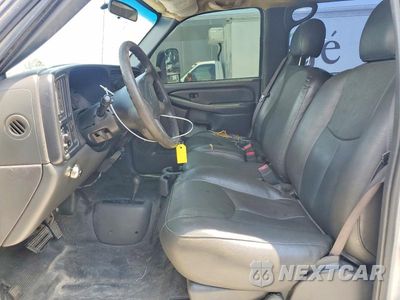 Zdjęcie 7 z 12 samochodu: 2004 CHEVROLET SILVERADO K3500 VIN:1GCJK33284F223001 - miniatura