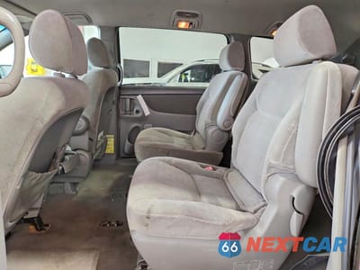 Zdjęcie 11 z 13 samochodu: 2004 TOYOTA SIENNA LE 8 PASSENGER VIN:5TDZA23C24S164522 - miniatura