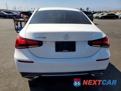 Zdjęcie 6 z 12 samochodu: 2019 MERCEDES-BENZ A 220 VIN:WDD3G4EB4KW001572 - miniatura