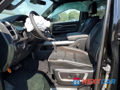 Zdjęcie 7 z 12 samochodu: 2026 RAM 1500 LARAMIE VIN:1C6SRFJP6TN316465 - miniatura