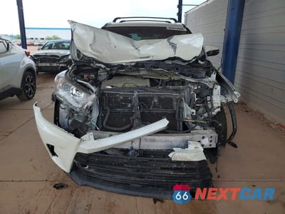 Piąte zdjęcie samochodu w środku: 2017 TOYOTA HIGHLANDER HYBRID XLE VIN:5TDJGRFH2HS034225 - miniatura