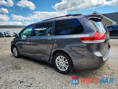 Drugie zdjęcie samochodu z przodu: 2013 TOYOTA SIENNA XLE 8-PASSENGER VIN:5TDYK3DC5DS362220 - miniatura