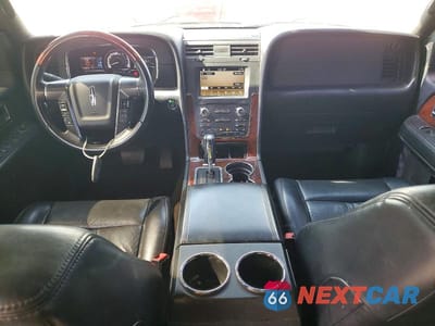 Zdjęcie 8 z 14 samochodu: 2017 LINCOLN NAVIGATOR SELECT VIN:5LMJJ2JT7HEL09042 - miniatura