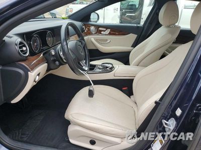Zdjęcie 7 z 12 samochodu: 2017 MERCEDES-BENZ E 300 4MATIC VIN:WDDZF4KB6HA233968 - miniatura