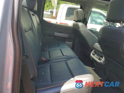 Zdjęcie 10 z 12 samochodu: 2025 FORD F350 SUPER DUTY VIN:1FT8W3BMXSED60840 - miniatura