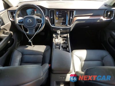 Zdjęcie 8 z 12 samochodu: 2021 VOLVO S60 T5 MOMENTUM VIN:7JR102TZ5MG118683 - miniatura