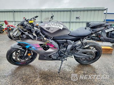 Trzecie zdjęcie samochodu z tyłu: 2024 YAMAHA YZFR7 VIN:JYARM38E0RA011709 - miniatura