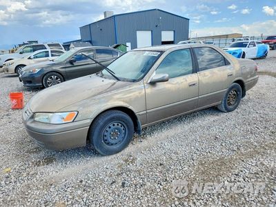 1999 TOYOTA CAMRY LE JT2BG28K3X0330126 - główne zdjęcie licytacji z USA - miniatura