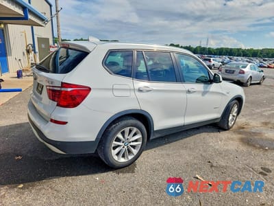 Trzecie zdjęcie samochodu z tyłu: 2017 BMW X3 VIN:5UXWZ7C37H0V88679 - miniatura
