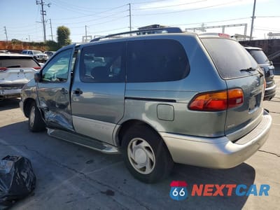Drugie zdjęcie samochodu z przodu: 2000 TOYOTA SIENNA XLE VIN:4T3ZF13C9YU297391 - miniatura