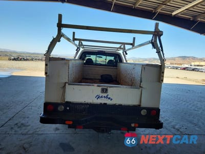 Zdjęcie 6 z 12 samochodu: 2004 FORD F350 SRW SUPER DUTY VIN:1FDSX34L34EA18037 - miniatura