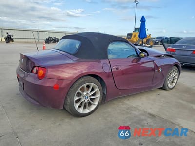 Trzecie zdjęcie samochodu z tyłu: 2003 BMW Z4 2.5 VIN:4USBT334X3LS45711 - miniatura
