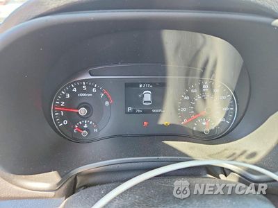 Zdjęcie 9 z 12 samochodu: 2021 KIA SOUL LX VIN:KNDJ23AU7M7757699 - miniatura