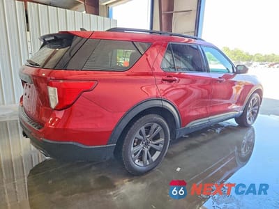 Trzecie zdjęcie samochodu z tyłu: 2023 FORD EXPLORER XLT VIN:1FMSK7DH9PGA55524 - miniatura