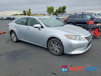 Czwarte zdjęcie samochodu z boku: 2015 LEXUS ES 350 VIN:JTHBK1GG2F2207612 - miniatura