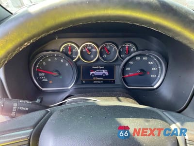 Zdjęcie 8 z 13 samochodu: 2021 CHEVROLET SUBURBAN C1500 LT VIN:1GNSCCKD9MR319441 - miniatura