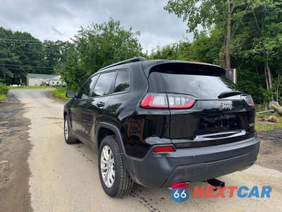 Trzecie zdjęcie samochodu z tyłu: 2022 JEEP CHEROKEE LATITUDE LUX VIN:1C4PJLMX2ND547839 - miniatura