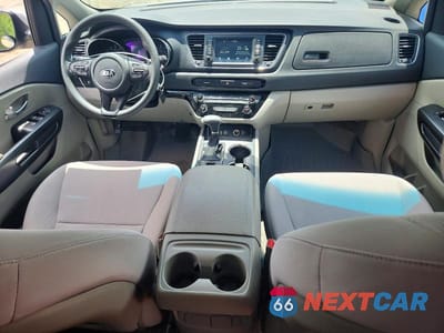 Zdjęcie 8 z 13 samochodu: 2021 KIA SEDONA LX VIN:KNDMB5C10M6674391 - miniatura