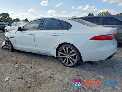Drugie zdjęcie samochodu z przodu: 2017 JAGUAR XF S VIN:SAJBM4BV8HCY38219 - miniatura