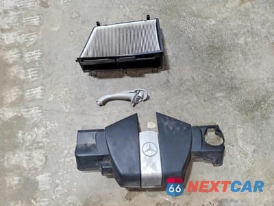 Zdjęcie 12 z 13 samochodu: 2005 MERCEDES-BENZ C240 SPORT VIN:WDBRF61J35A652837 - miniatura