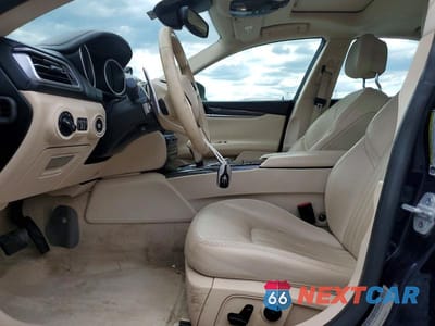 Zdjęcie 7 z 13 samochodu: 2018 MASERATI GHIBLI VIN:ZAM57XSA8J1290916 - miniatura