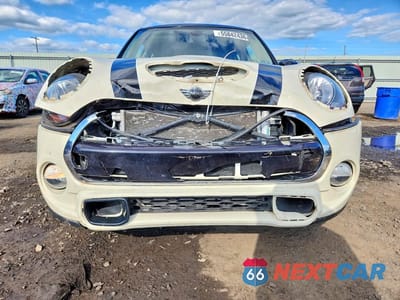 Piąte zdjęcie samochodu w środku: 2017 MINI COOPER S VIN:WMWXU3C33H2F49248 - miniatura