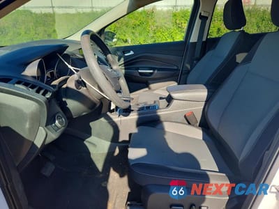 Zdjęcie 7 z 13 samochodu: 2019 FORD ESCAPE SE VIN:1FMCU9GD0KUA33439 - miniatura